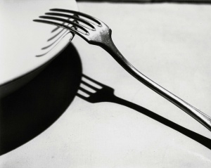 André Kertész. Fork. Paris, 1928. Imagen tomada de: www.statoil.com